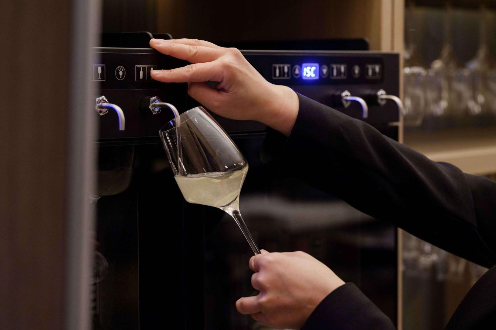 Hotel Doubletree By Hilton Toyama Station Zewnętrze zdjęcie