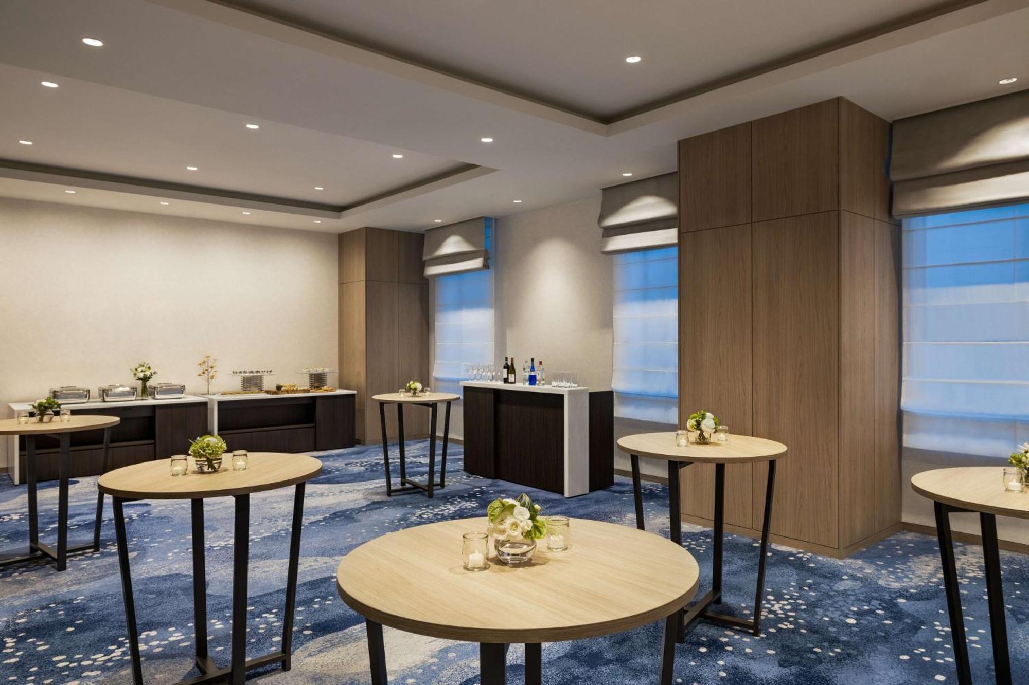 Hotel Doubletree By Hilton Toyama Station Zewnętrze zdjęcie