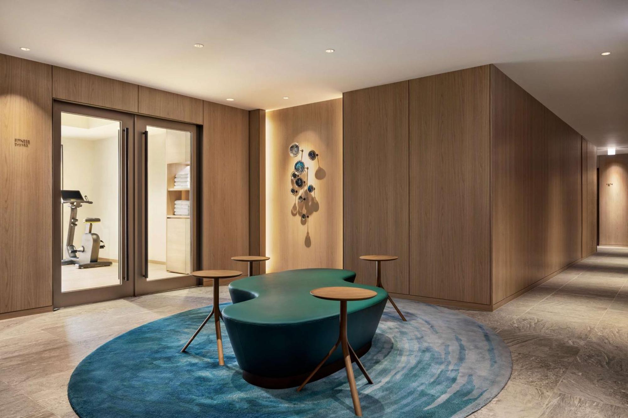 Hotel Doubletree By Hilton Toyama Station Zewnętrze zdjęcie