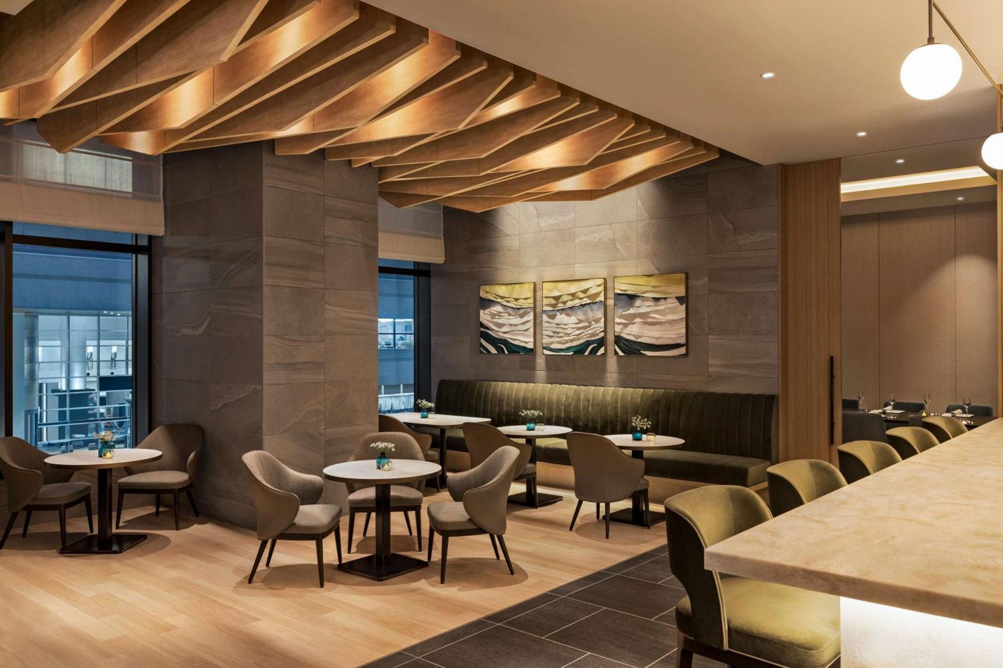 Hotel Doubletree By Hilton Toyama Station Zewnętrze zdjęcie
